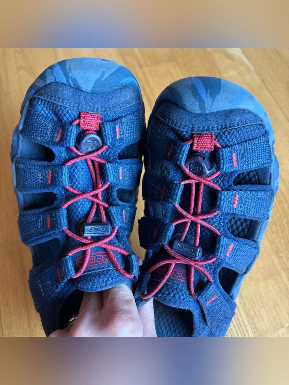 Keen Hyperport H2 Sandals Closed Toe Navy Blue Red Water Shoe Big Kid Youth Sz 3